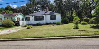 8017 Oakwood St #room Rental Gallery 1