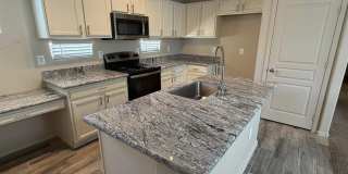 11284 W Magnolia Street Gallery 2