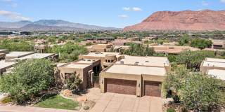 Beautiful Home in an Exclusive Gated Community Gallery 32