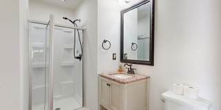 Waterfront Luxury Living – 4 Bed / 3 Bath – Over 2,600 Sq Ft Gallery 38