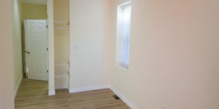 1558 N RANDOLPH Street Gallery 24
