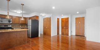 141 Great Neck Road Gallery 12