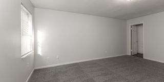 Colonial Apartments Gallery 66