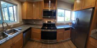 Large 5 Bedroom Home close to Poly Campus!! Gallery 4