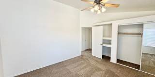 4 Bedroom 3 Bathroom Home in Surprise! Has Loft & Additional Office/Den! Gallery 30