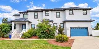 Waterfront Pool Home in Apollo Beach - 4 Bedroom / 3.5 Bath Gallery 1