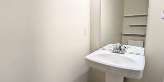 Modern 1BR/1BA Condo with 2 Parking Spaces – Prime Coral Gables Location Gallery 15