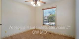 122 W Sandalwood Ln Gallery 15