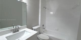 1439 Captains Walk Gallery 16