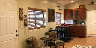Central Furnished Guest House Gallery 4