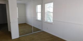 Beautiful 4 bed, 2.5 bath unit in Orange. Gallery 19