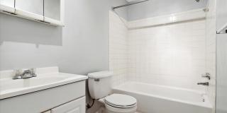 1313 w 8th st - unit 3 Gallery 15