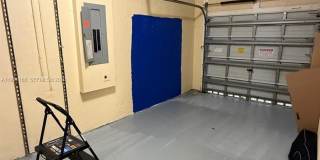 2221 NE 37th Ter Gallery 17