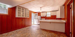 Room in 5 Bedroom Home at Kinnamon Rd Gallery 3