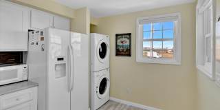 222 Hiering Avenue Gallery 9