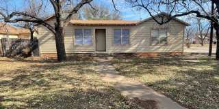 Three Bedroom with a Bonus Room Gallery 1