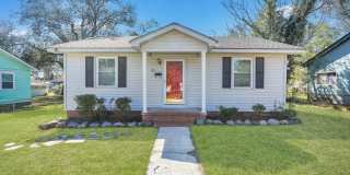 Charming 2BR House in Savannah Gallery 1