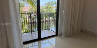 6855 Edgewater Dr Gallery 1