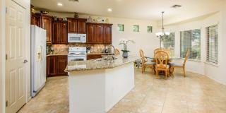 42348 W FOUNTAINHEAD Street Gallery 24