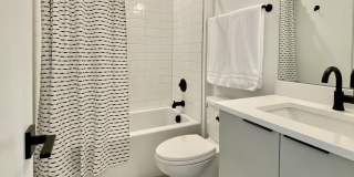 629 N Queen Street Gallery 34