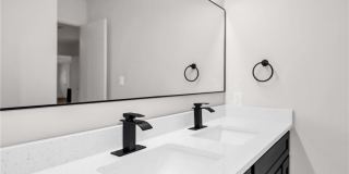 1414 S West Avenue Gallery 22