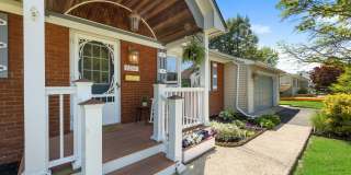 2202 Beach Boulevard Gallery 3