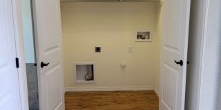 Beautiful Newly Renovated 3 Bedroom 2 Bath Home Gallery 17