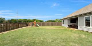 Like-new 4BR/3BA home in desirable St. Clair Place! Gallery 38