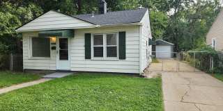 2 bed 1 bath Ferndale ranch on a quiet, tree-lined street. Gallery 3