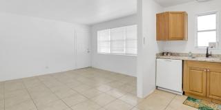 711 SE 15th Street Gallery 18