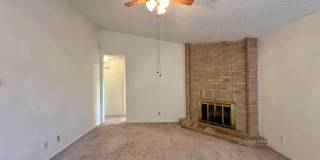 Viewable Now!  Small Dogs Accepted! Gallery 4