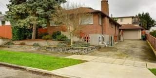 Beautiful 4 bedroom plus office home in Ballard Gallery 1