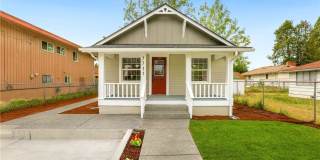 Charming Craftsman Home in Quiet Brighton Neighborhood! Gallery 1