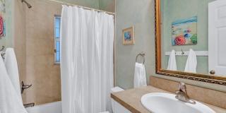 2225 Seaside Street Gallery 22