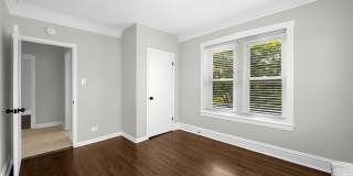 703 N Austin Blvd Gallery 16