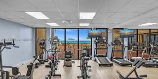 1149 Hillsboro Mile Gallery 41