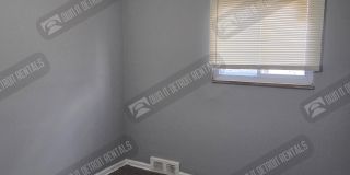 12217 Plainview Ave Gallery 8