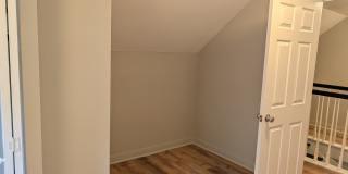 1620 A Catawba Street Gallery 41