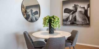 Aston Chicago Gallery 10