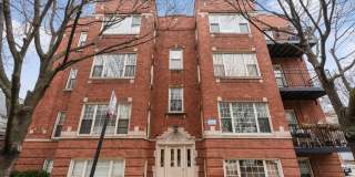 2903 N Rockwell Street unit: 2 Gallery 1