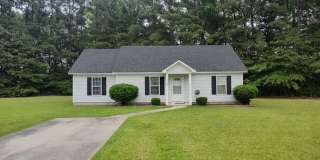 Beautiful home located right outside City Limits Gallery 1
