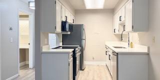 Updated Condo in Aurora Gallery 1