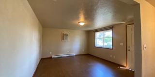 Spacious & Bright 2-Bedroom, 1-Bath upper-level fourplex- located in Spokane Valley! Spacious & Bright 2-Bedroom, 1-Bath upper-level fourplex- located in Spokane Valley! Gallery 7