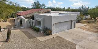 8001 E VISTA BONITA Drive Gallery 1