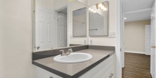 Lombardi Apartments Gallery 32