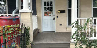 Charming 3BD/2.5BA Townhome w/ EV Charger in Hampden, MD! Gallery 1