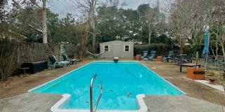 Nice 3 Bedroom (+Bonus Room) Home For Rent - Includes Weekly Pool & Monthly Cleaning Services! Gallery 58