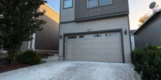 3303 NE 43rd Pl 3303 NE 43rd Pl Gallery 1