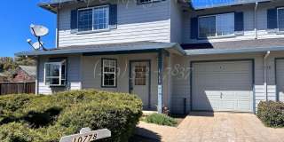 3 Bedroom 1.5 Bath Townhome near Racetrack Neighborhood! Gallery 1