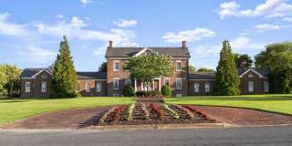 43272 BALTUSROL Terrace Gallery 64